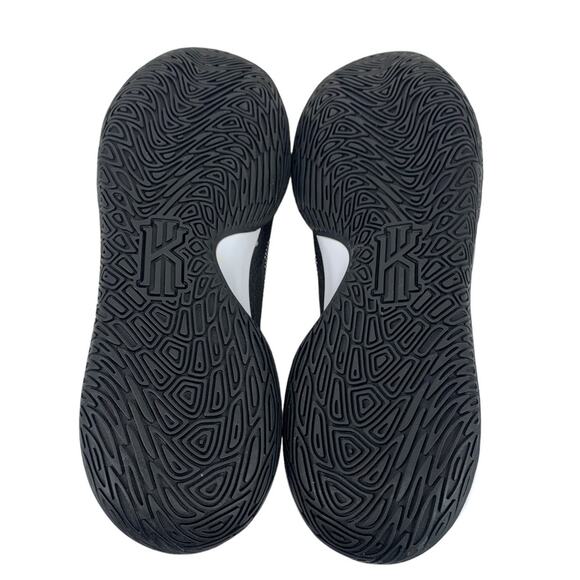 Nike Kyrie Flytrap V EP Black White Mens Shoes 10.5 Black Green
